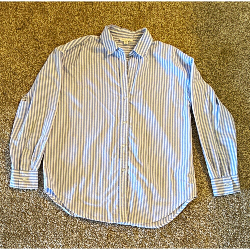 beachlunchlounge Women's Blue/White Striped Collared Button-Up Shirt S